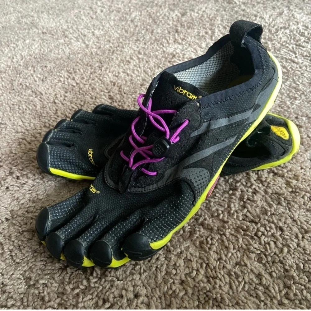 Vibram FiveFingers Bikila EVO - Women's Black/Yellow/Magenta, 40